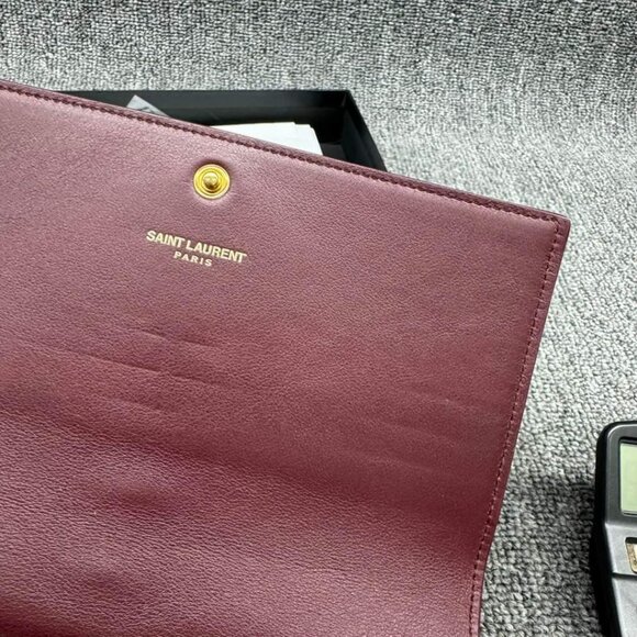 100% Authentic Yves Saint Laurent Leather Wallet - Picture 10 of 10